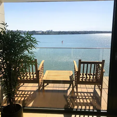 Mamaia's Windows To The Apartment *